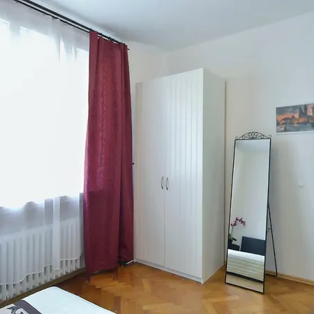 Modern Navratilova Ii * Prag