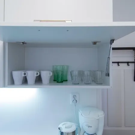 Modern Navratilova Ii Prague