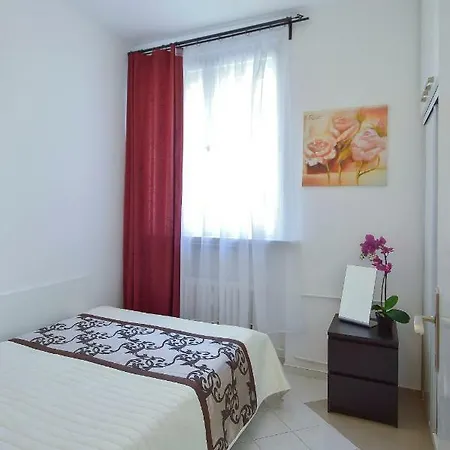 Apartment Modern Navratilova Ii